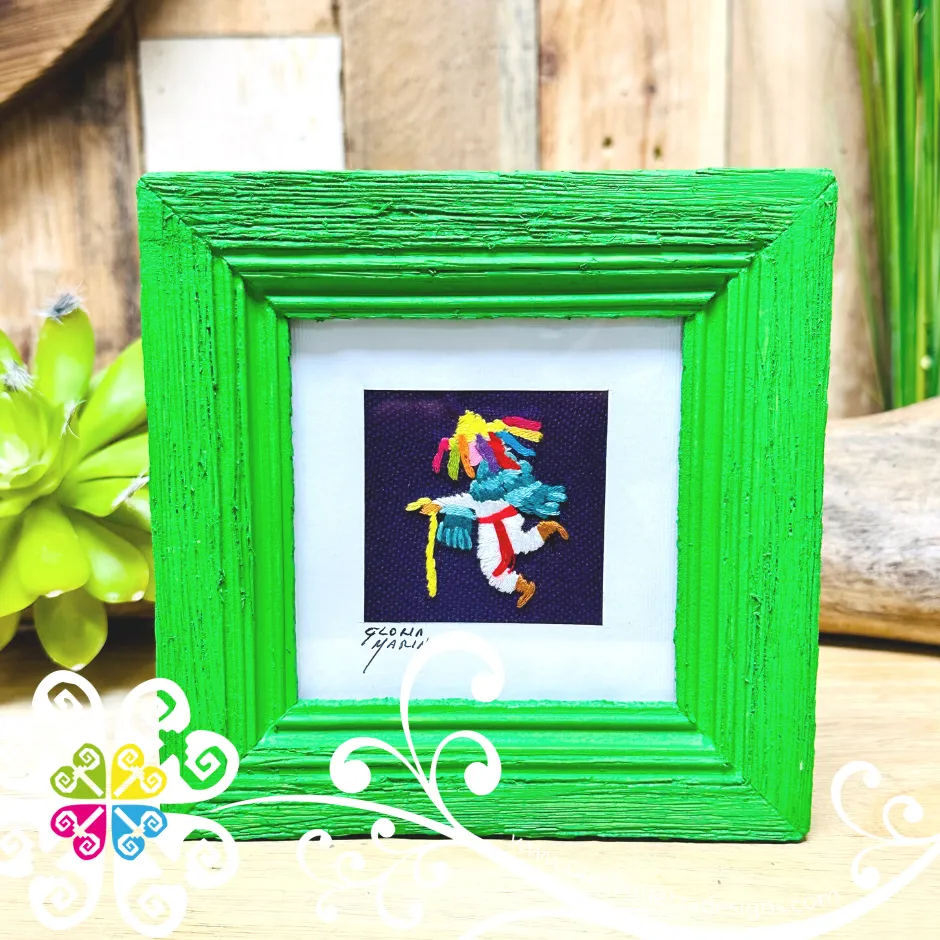 Green Culturas Bordadas - Embroidered Wood Frame