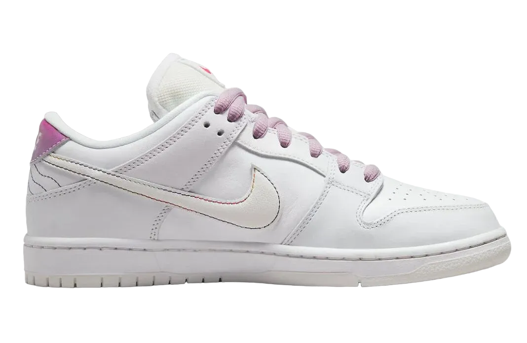 Tênis SB Dunk Low Pro "Be True"